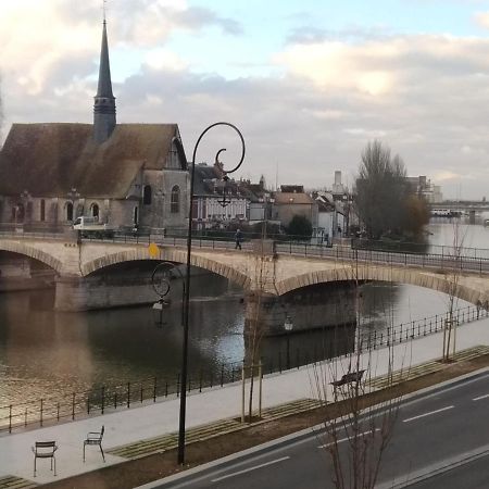 Chambre Privee Dans Maison Centre-Ville Sens Petit-Dejeuner Compris Exteriér fotografie